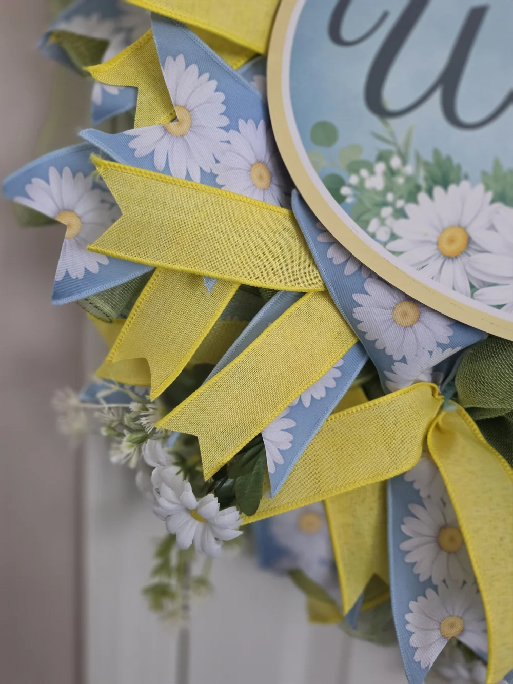 Welcome Daisy Spring Wreath in Blue, Yellow & White